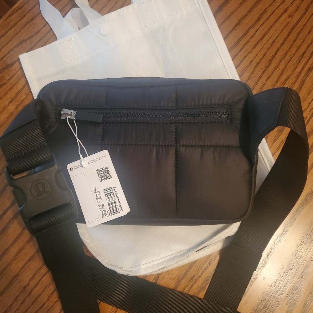 NWT Lululemon Quilted Grid Belt Bag - Picture 2 of 5
